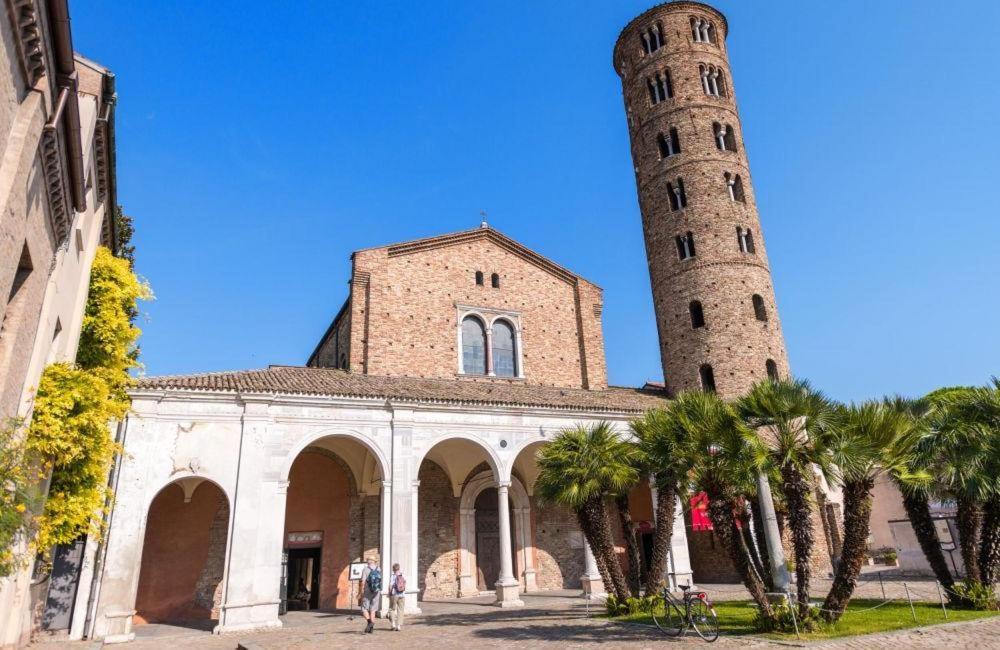 Duomo - City Center Appartamento Elegante Con Suite ラヴェンナ エクステリア 写真